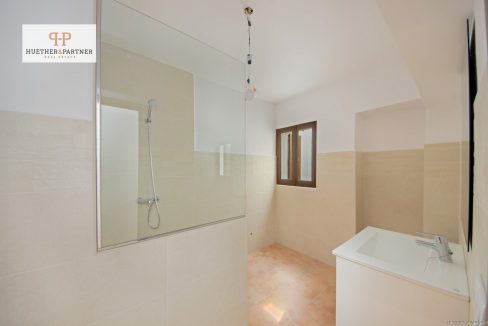 Apartment 4