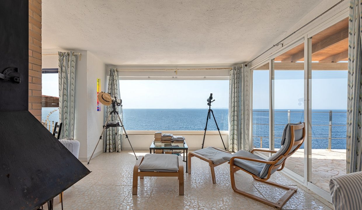 0fb61540-2a9e-4bbc-84b6-b7c044fbee56