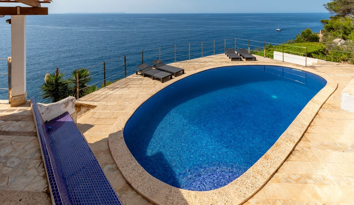 212307a5-3f30-40ab-98c4-57c55b453c7c