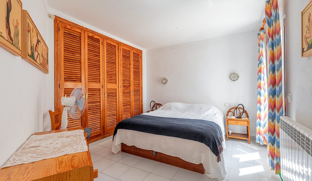 4b078fa5-bff0-4a36-b57a-13420043cab0