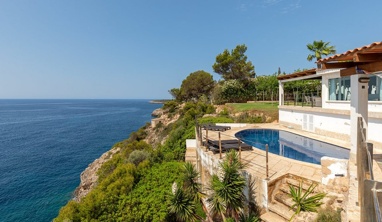 babbcd78-8b7f-4332-b285-362f25cbd74c