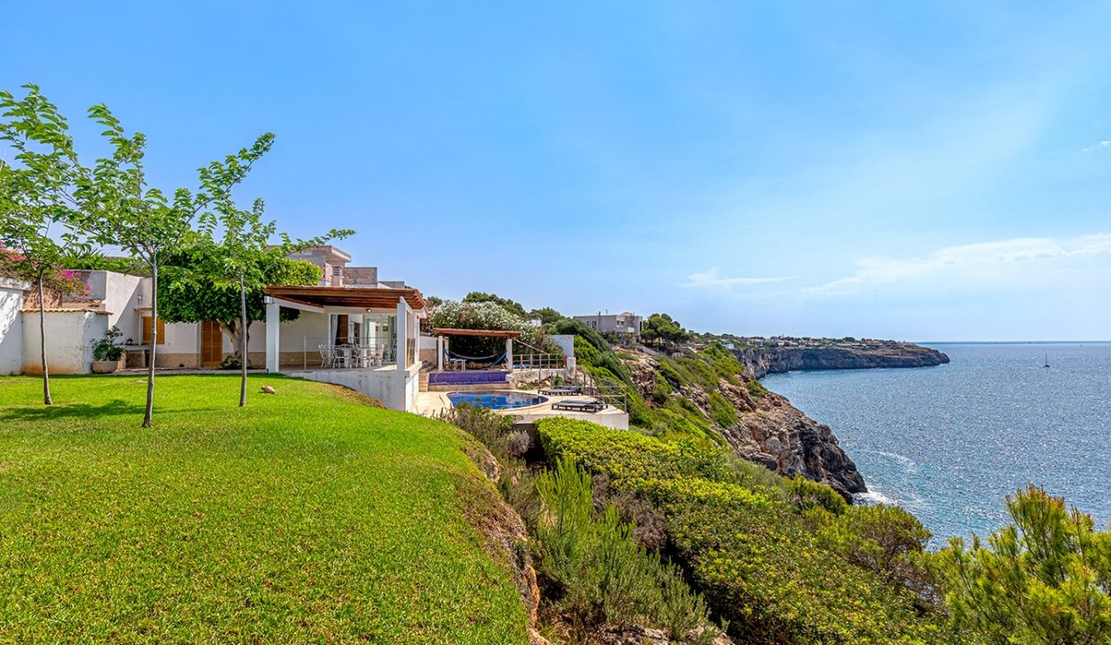 e2bb4814-e64c-4243-a712-6f828cdaf387