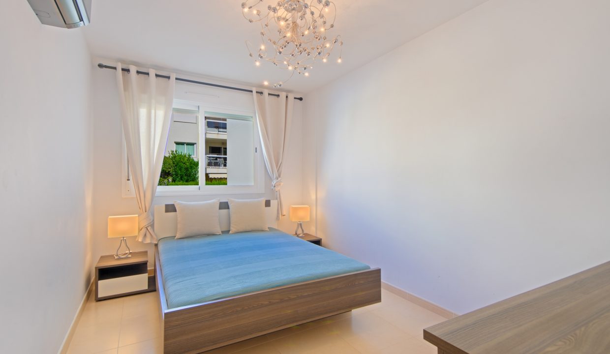 8f59c112-effe-49f8-adba-9cbea13700e1