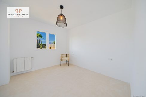 Helles Chambres mit Einbauchrank