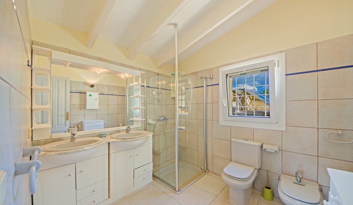 13224292-a02f-4f86-bafa-aa1bba5f4bf8