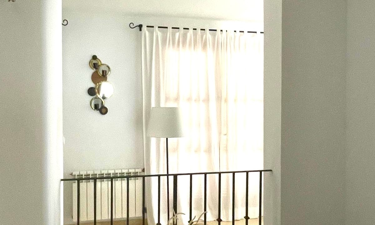 4c80ab79-1f64-4f5e-be99-25c1d24c2799