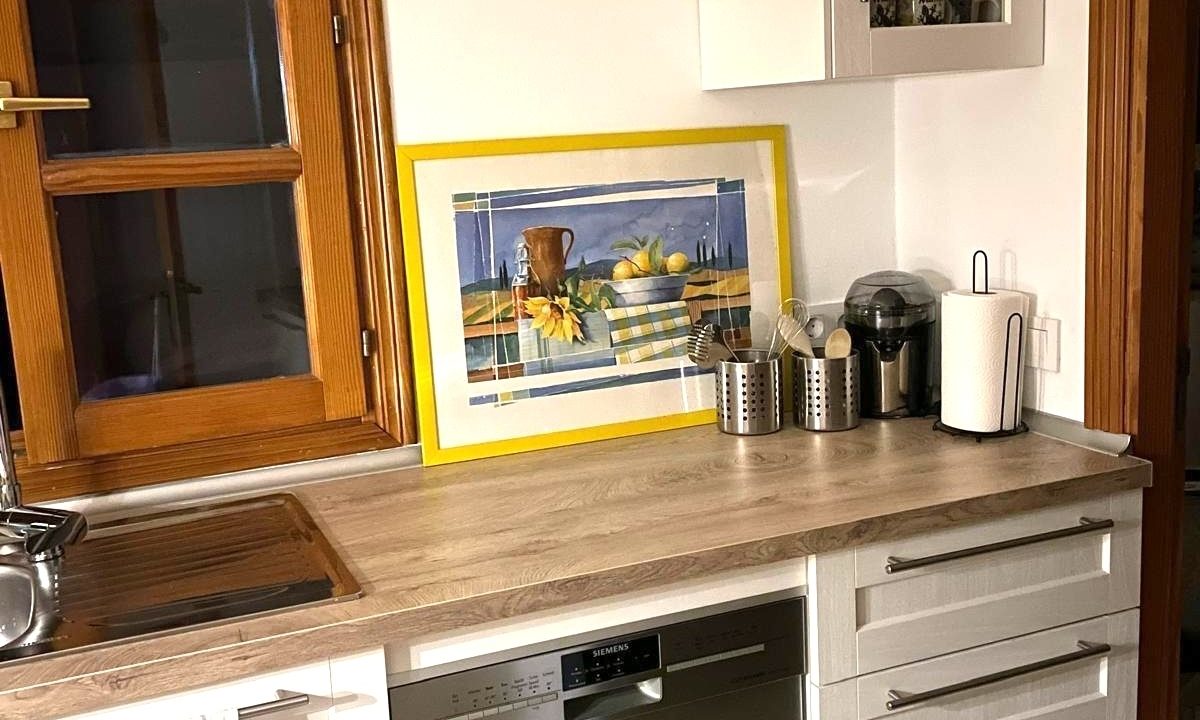 6d64f066-0046-4153-bcab-97290c39bd7a