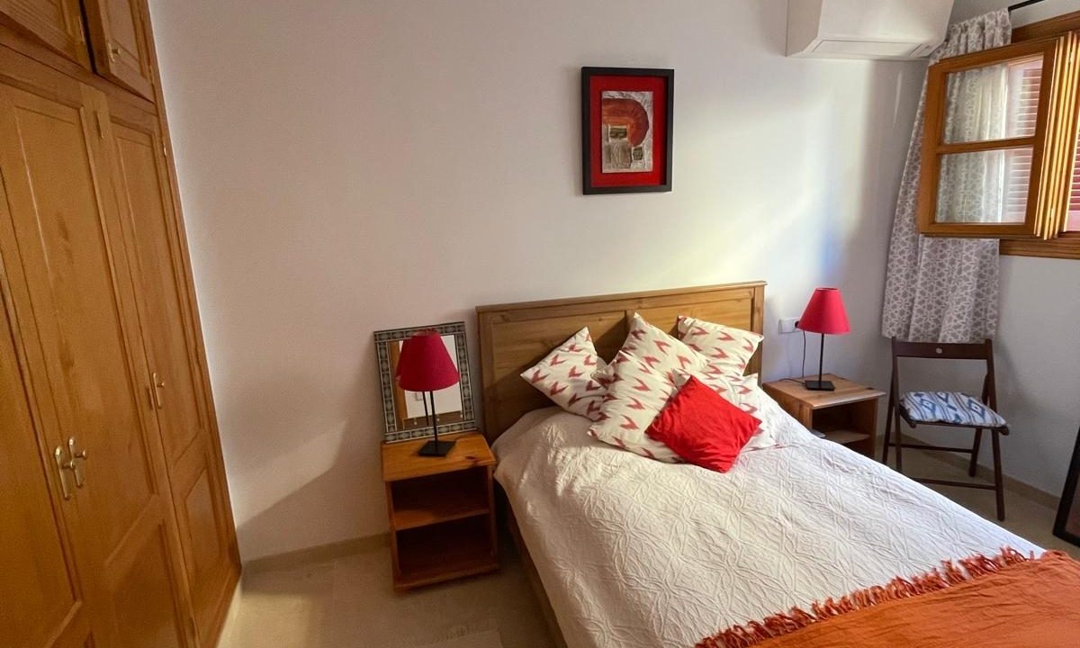 70b5e584-588f-4304-84e9-d1630154b977