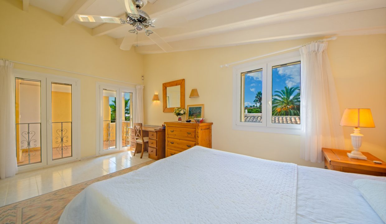 e43d6c9d-451e-4c83-adab-60e3e59653a1