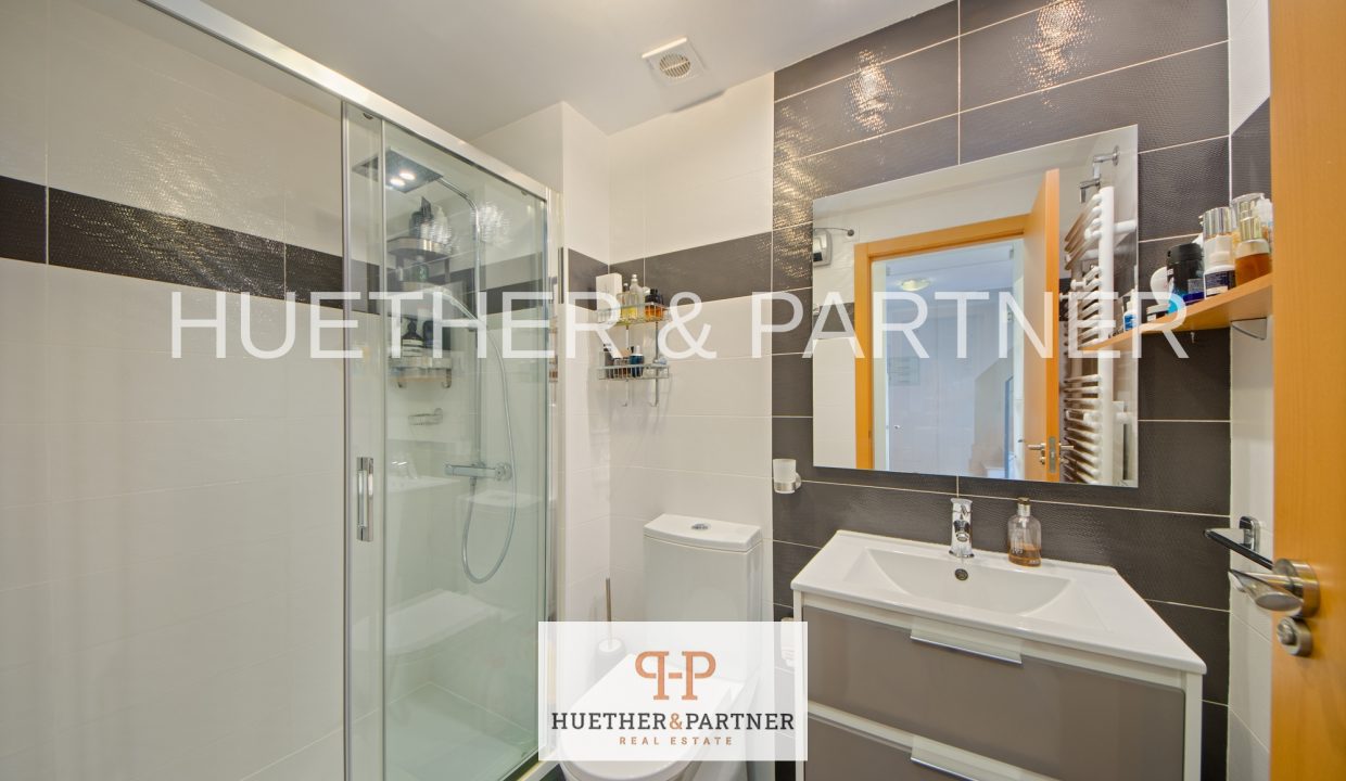 bcaf37fb-2f50-472c-870f-9f6c499e8e59