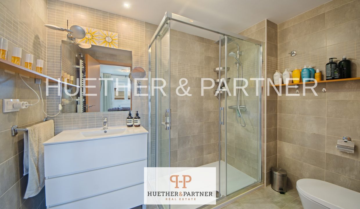 e971517c-854b-400c-8609-4a82952ac934